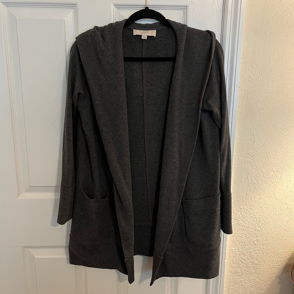 Loft women’s dark grey thick hooded open cardigan sweater with pockets